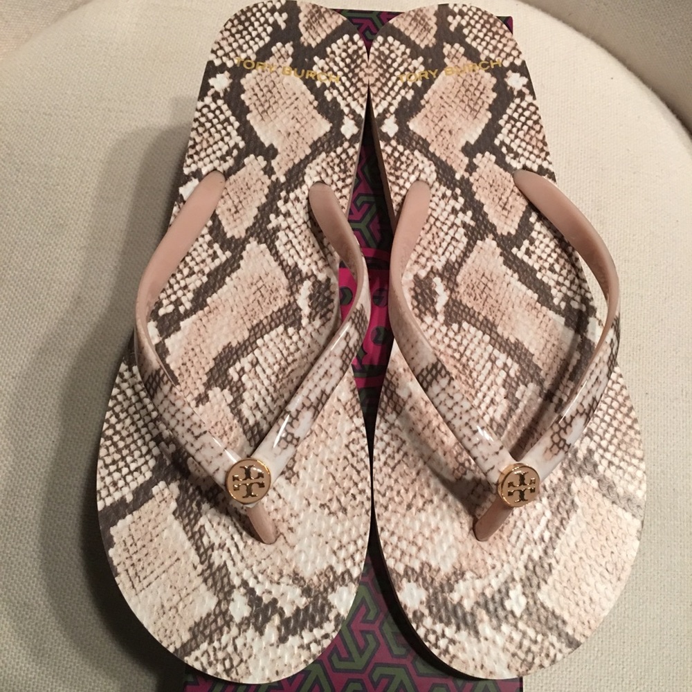 Tory Burch Blush Roccia FF Size 9 Never worn + box